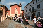 Processione della Madonna per le vie del paese