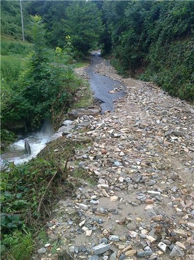 Sistemazione strada Rocchetta via Piane Agosto 2014